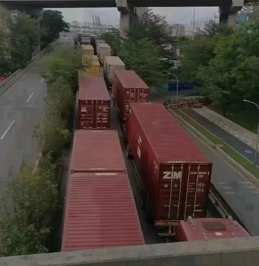 緊急通知！深圳鹽田港宣布：暫停接收出口重柜??！